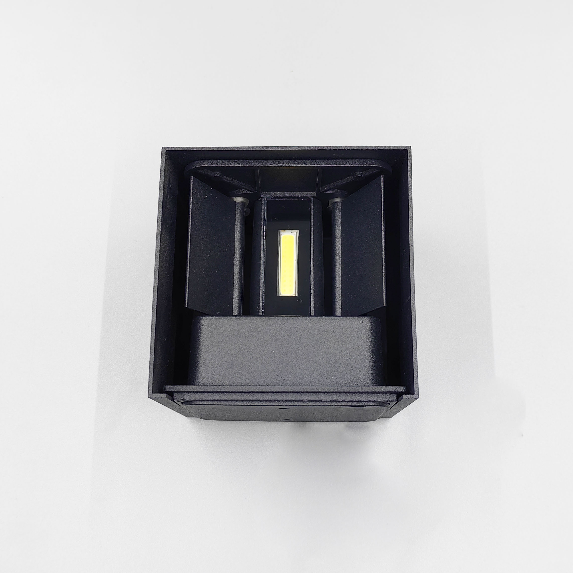 CCT-9516 B02 CCT-9516 B02